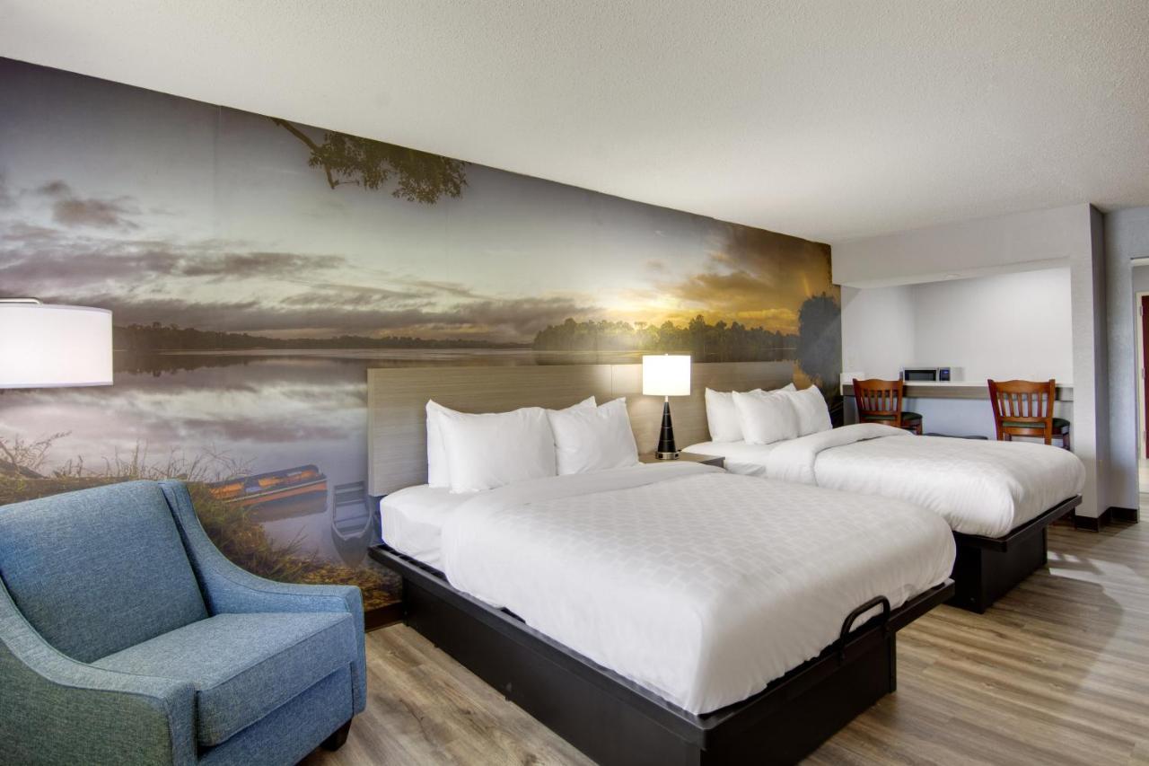 Hotel Clarion Pointe On The Clarksville-south Hill West