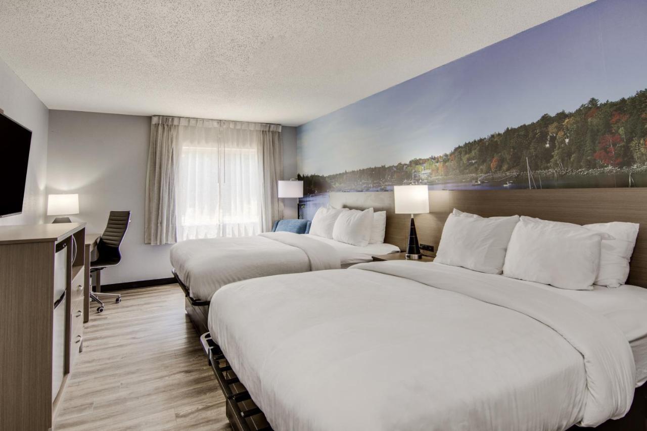 Clarion Pointe On The Clarksville-south Hill West Hotel 2*